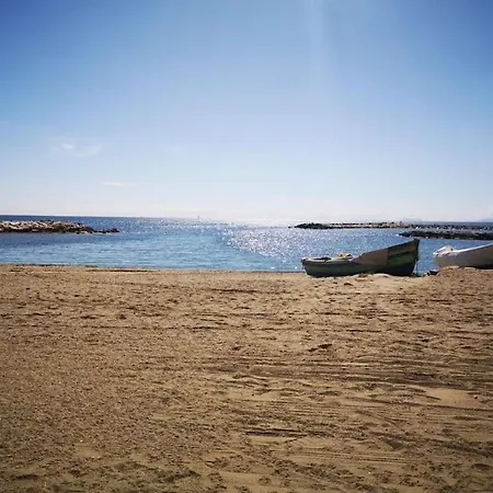 Beachfront San Pedro Alcantara Apartment Marbella