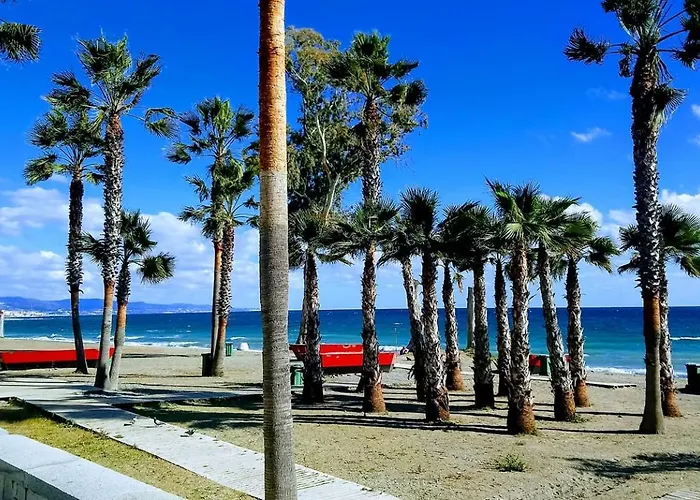 Beachfront San Pedro Alcantara Апартаменты *