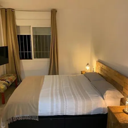 Beachfront San Pedro Alcantara Διαμέρισμα *